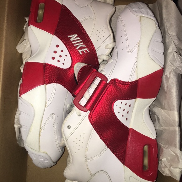 Retro New Unworn Basketball Shoes - Picture 4 of 5